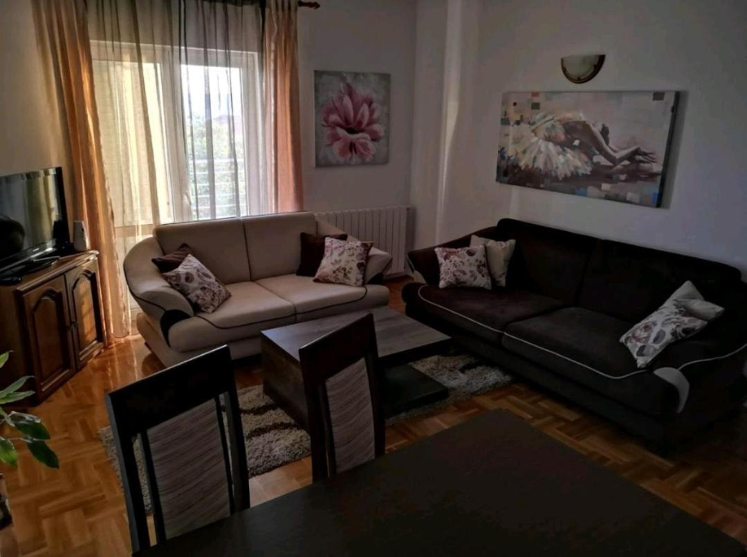In Apartment Senj  Buitenkant foto